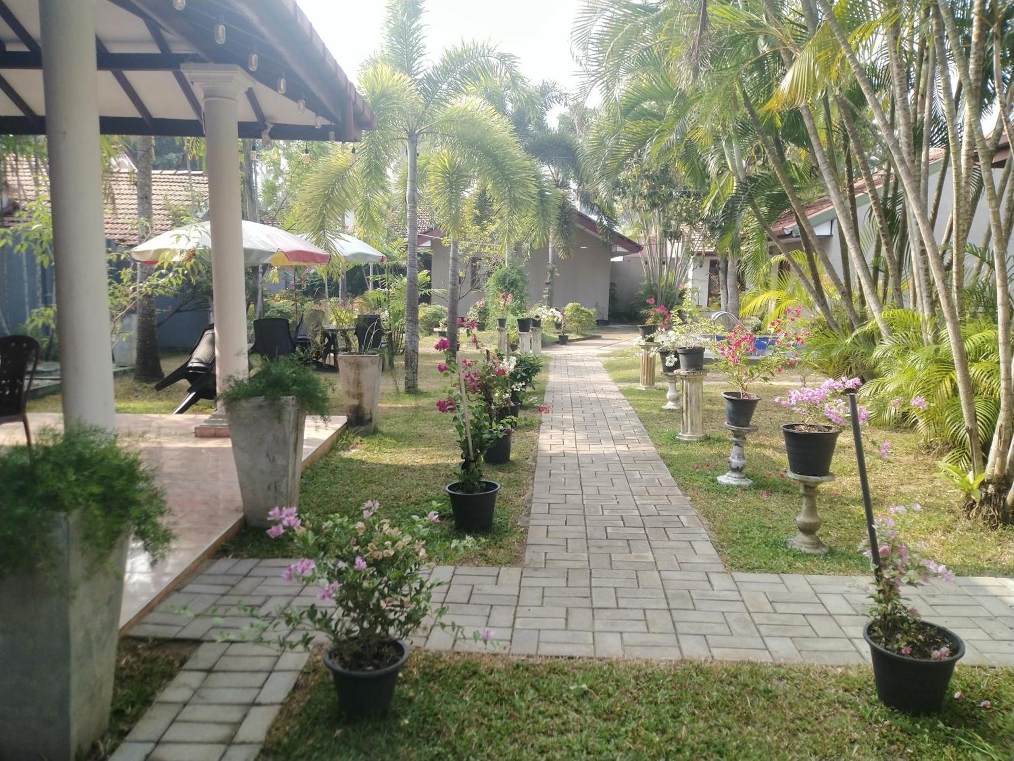 Blue Bell Hotel Negombo Exterior foto